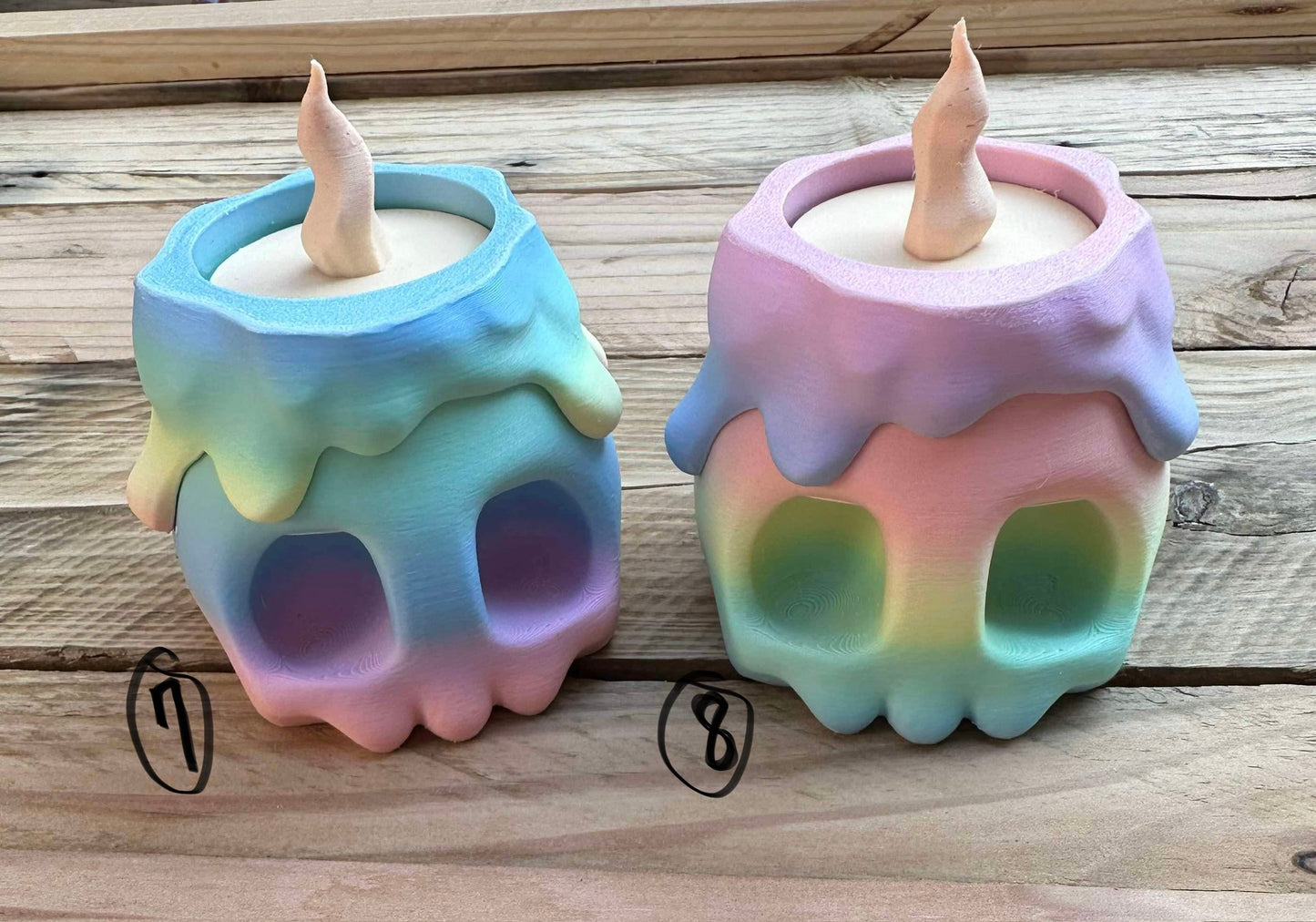 CheeserFox designs skull container